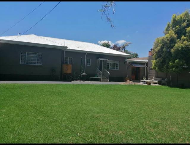4 BEDROOM HOUSE FOR SALE IN DALVIEW